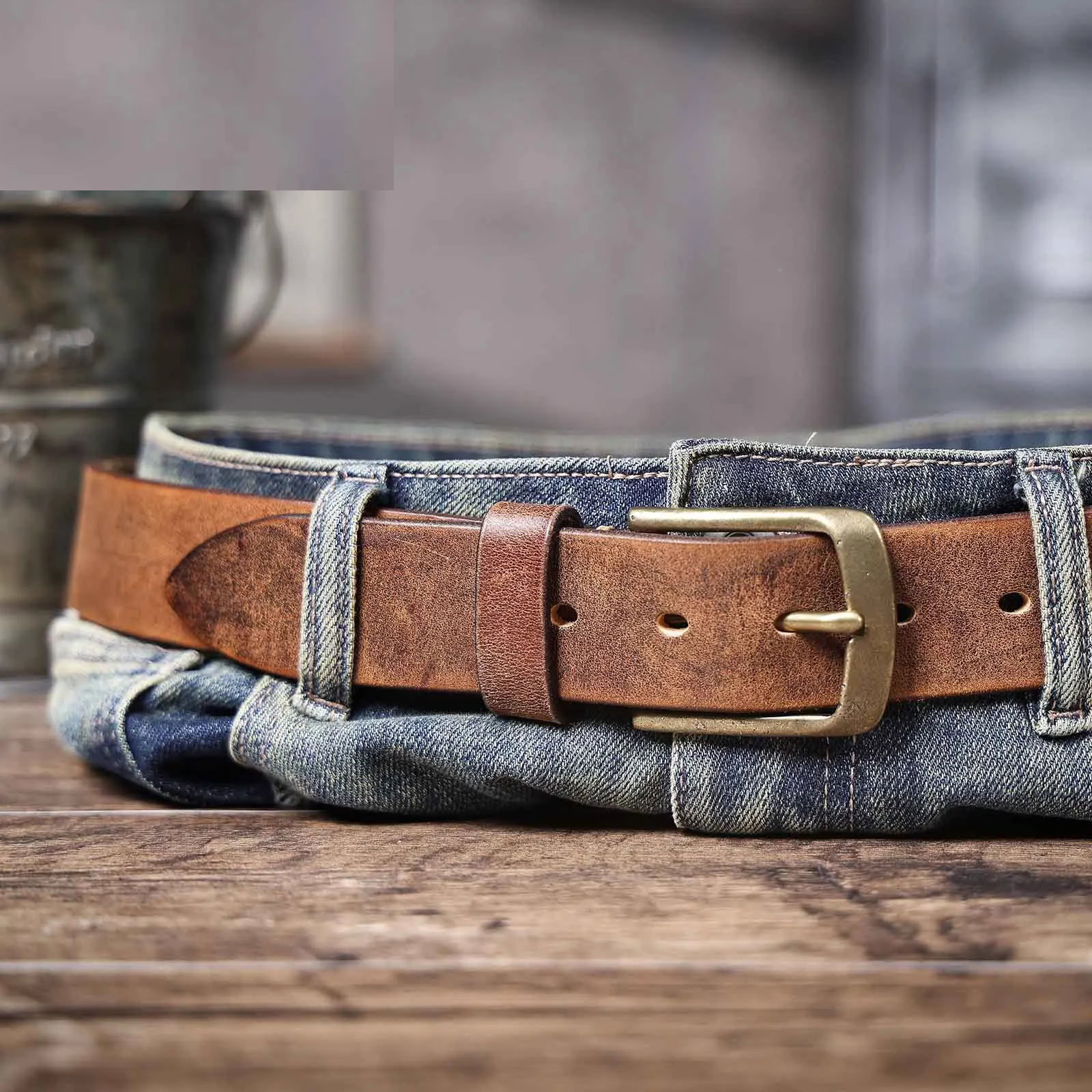 Vintage Brown Brass Buckle Belt Vintage Brown Brass Buckle Belt for Men and Women.