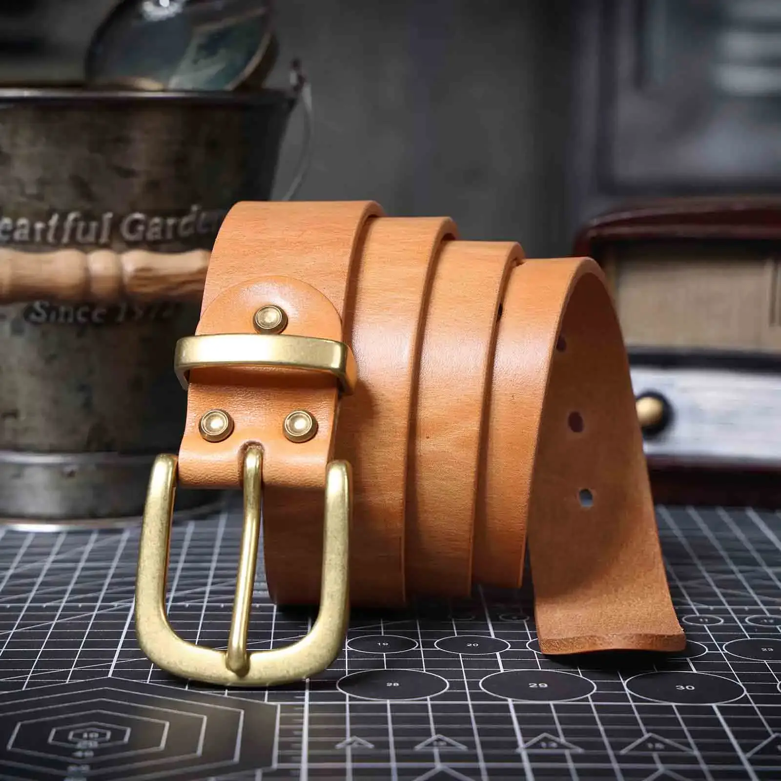 Leather Belt with Brass Buckle for Men Leather belt with brass buckle, thickened khaki Italian leather, stylish and durable accessory.