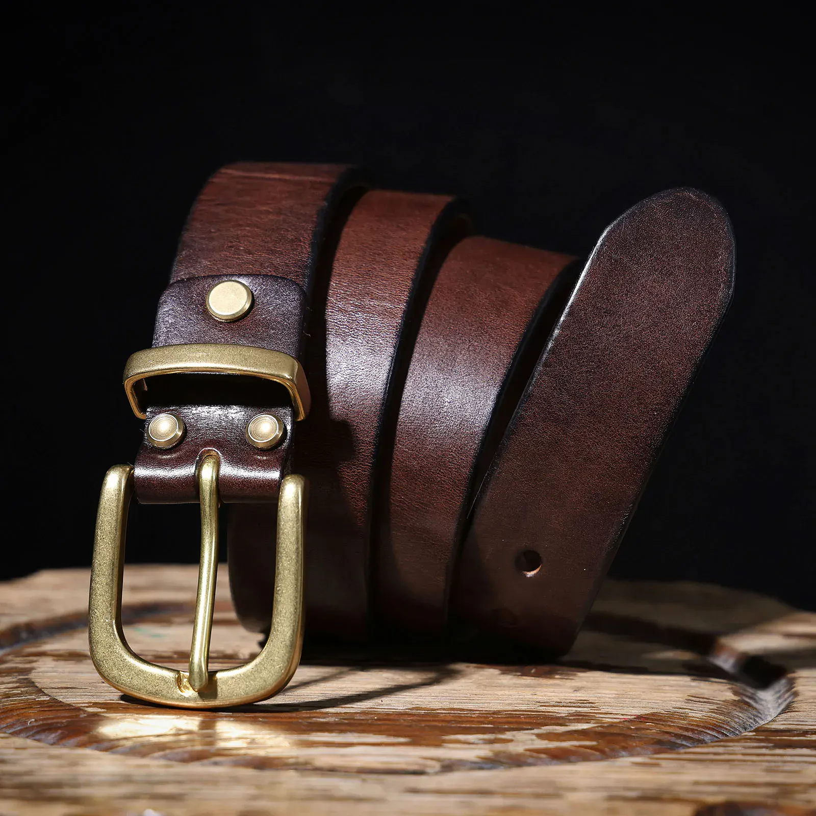 Handmade Brass & Cowhide Belt Handmade brass and Italian cowhide belt for men and women. Durable, stylish, and crafted with premiu.