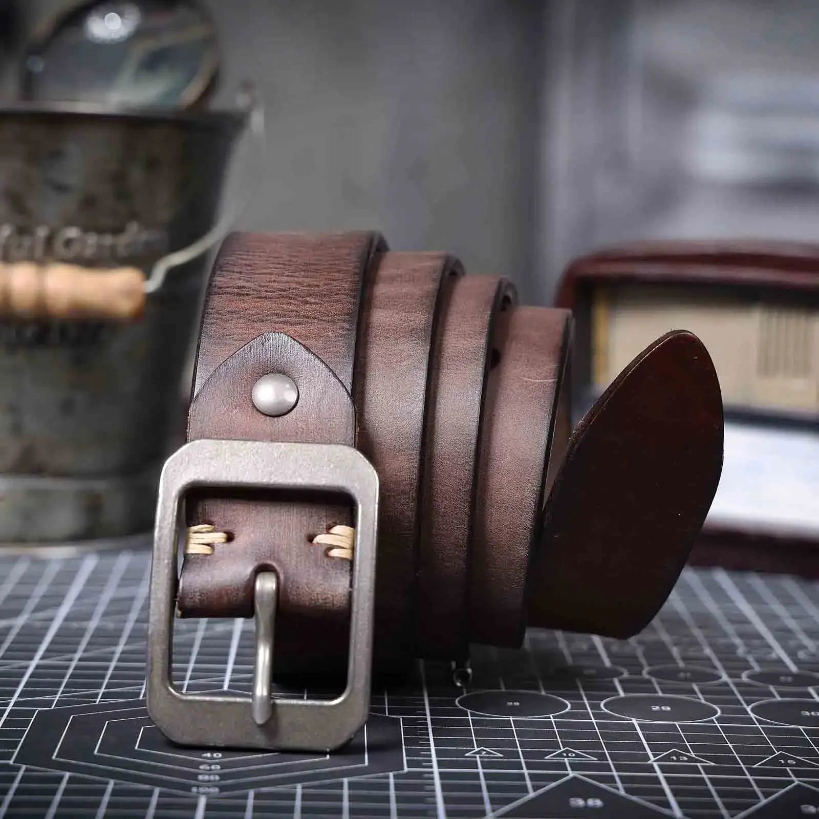 Leather Men’s Cowhide Belt for Men – Stylish and Durable High-quality genuine leather men's belt with cowhide material, perfect for everyday wear and formal.