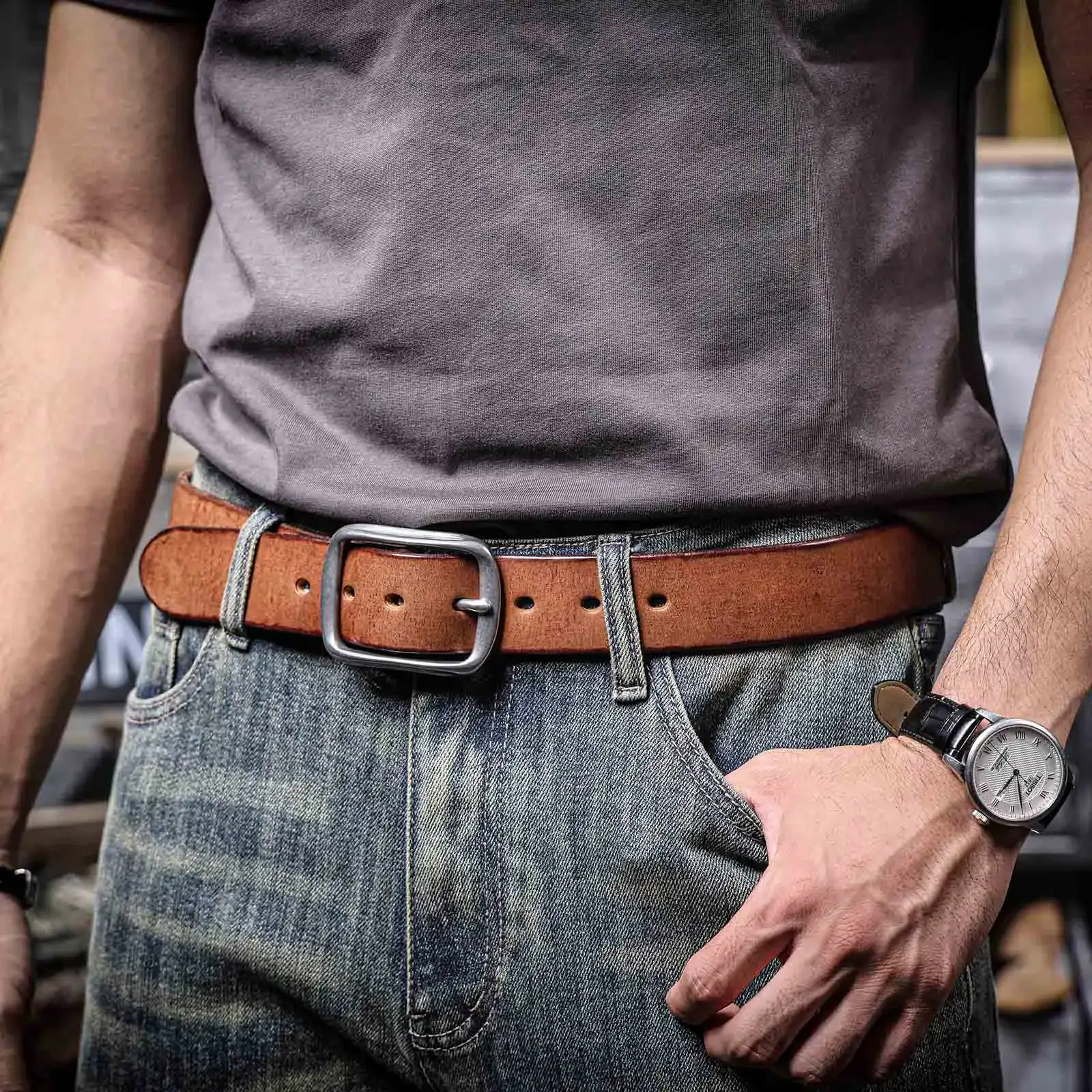 Vintage Leather Men’s Cowhide Belt with Steel Buckle Men’s leather belt with stainless steel buckle, vintage cowhide design.