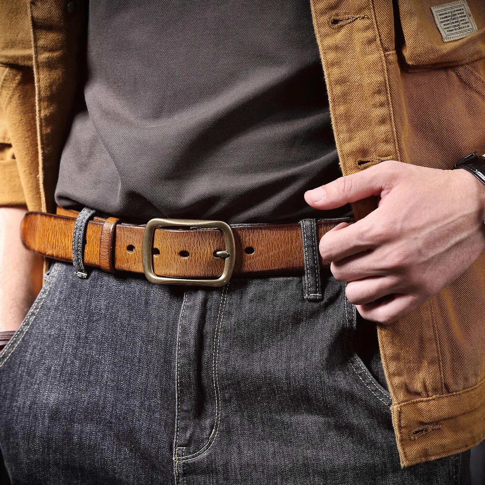 Vintage Leather Men’s Belt with Brass Buckle Leather men's belt with solid brass buckle for a classic look.