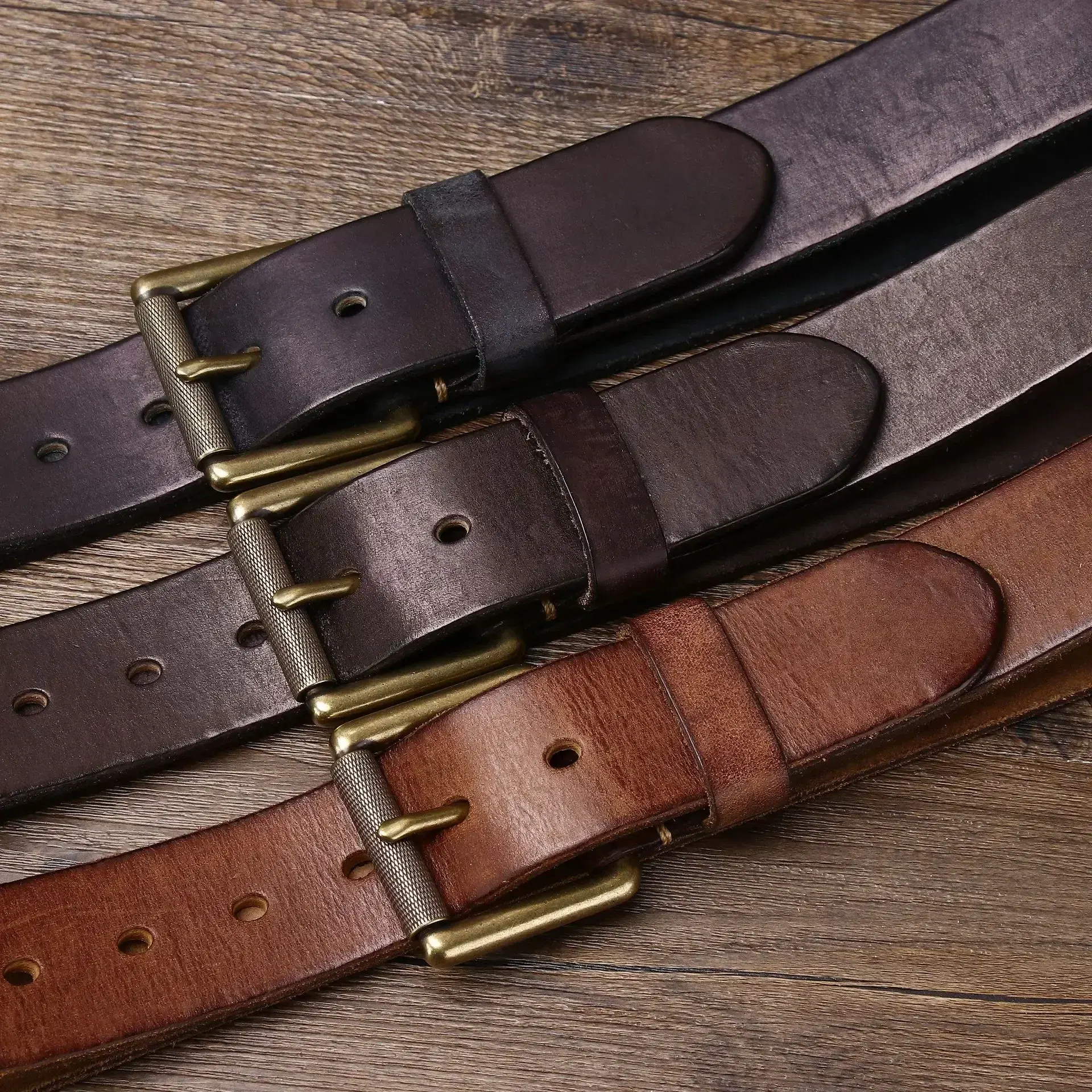Leather Belts with Copper Buckles – Heritage Heavyweight Collection High-quality thickened cowhide belts with solid copper buckles, durable and stylish for everyday wea.