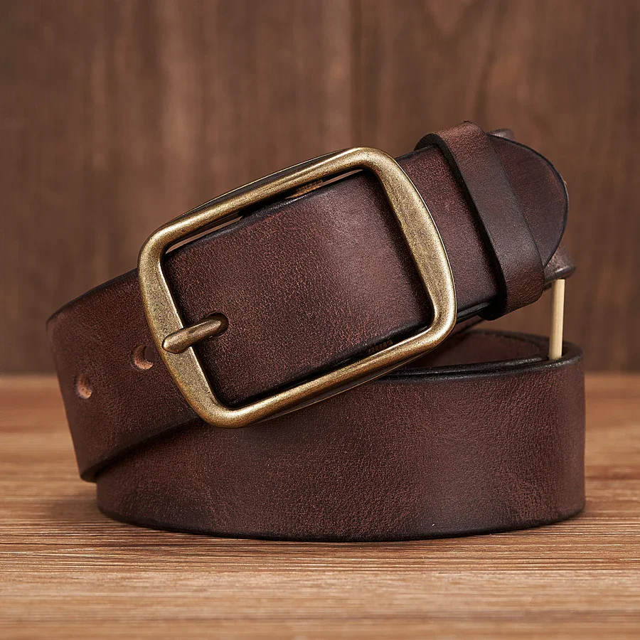 Leather Belt with Copper Buckle for Men and Women Heritage retro thick cowhide leather belt with vintage copper buckle for stylish wear.