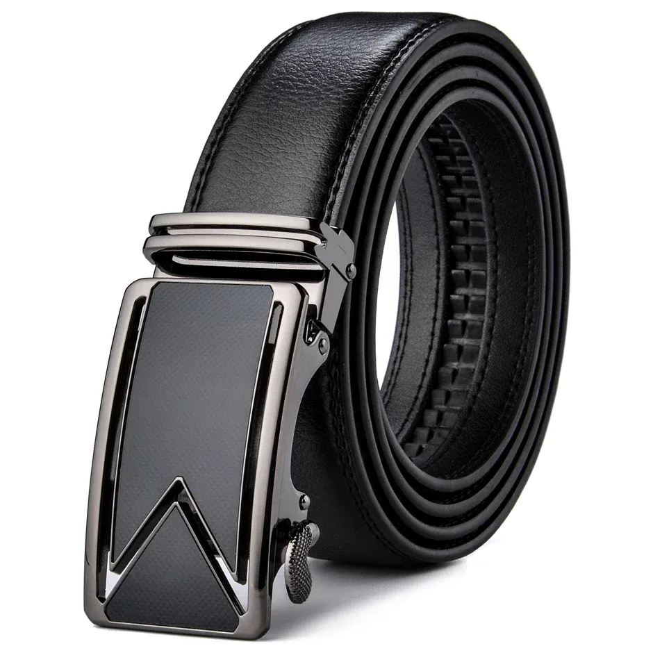 Elegant Black Ratchet Belt for Men High-quality 35mm cowhide ratchet belt with sleek metal buckle.