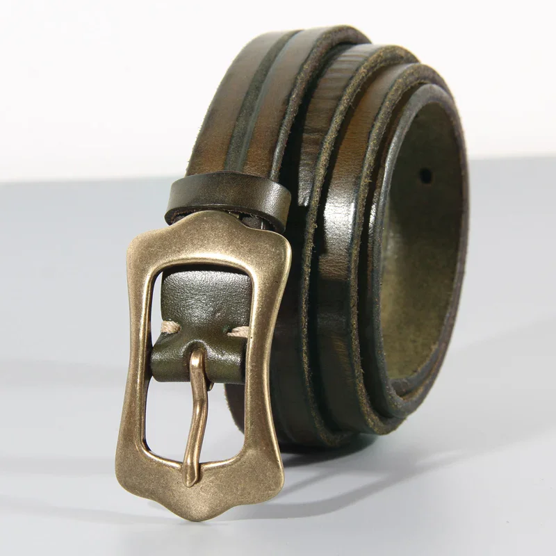 Women’s Extra-Thick Cowhide Belt with Copper Buckle Durable cowhide belt with solid copper buckle, perfect for casual or formal wear.