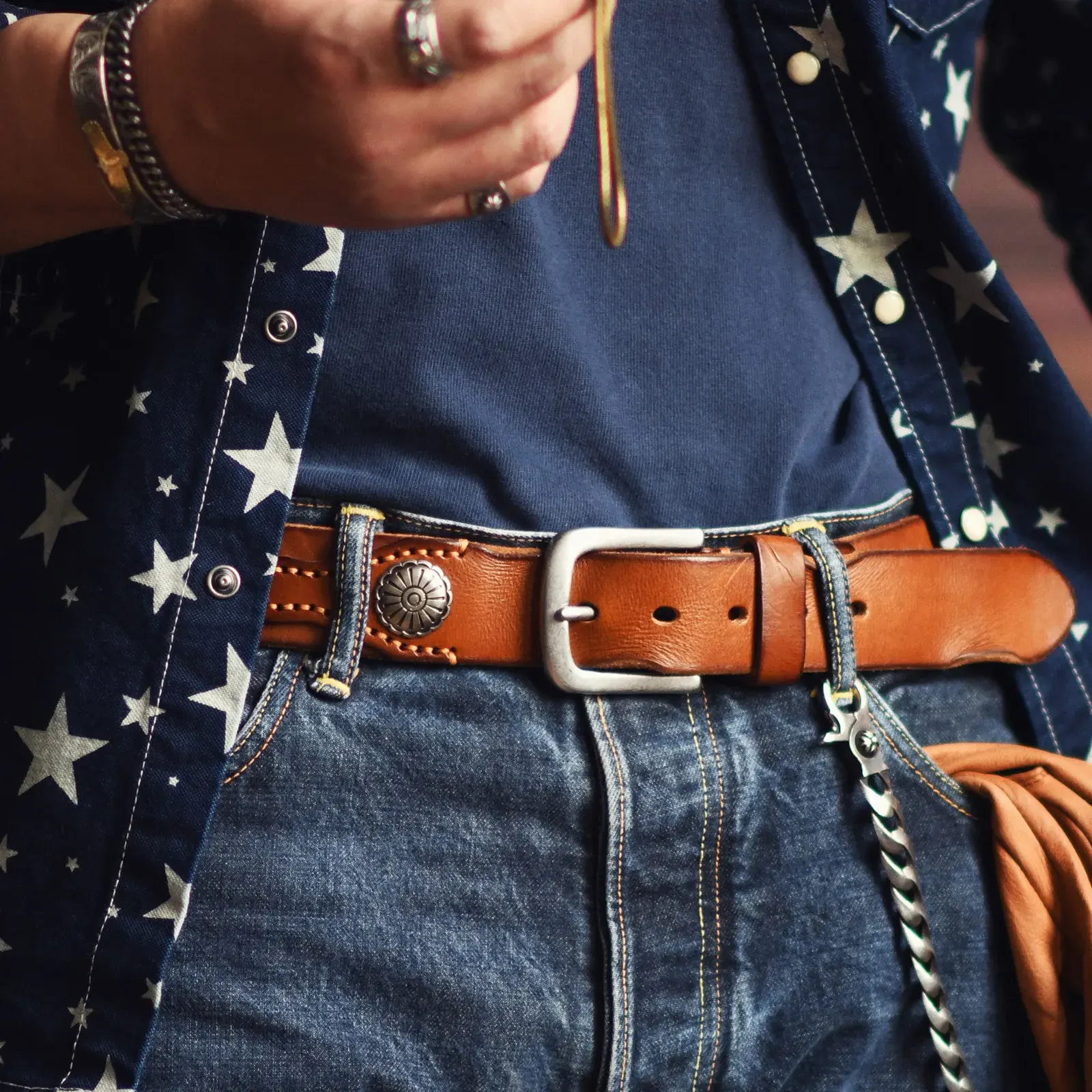Leather & Steel Vintage Belt for Men Vintage steel and full-grain leather belt for men.