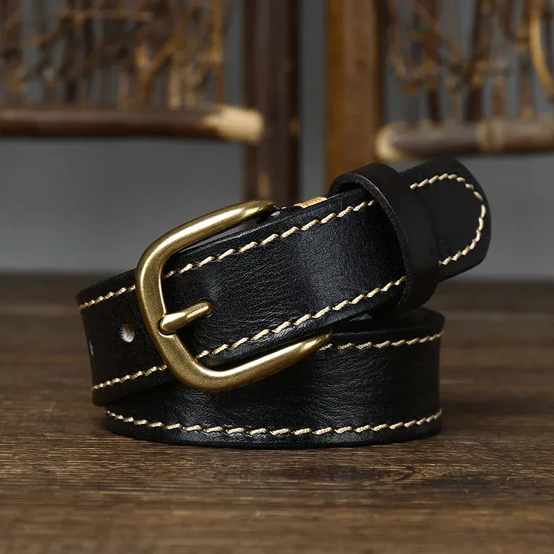 Leather Pet Collar with Brass Buckle for Small Pets Black leather pet collar with brass buckle, adjustable for small dogs and cats. Durable and stylish.