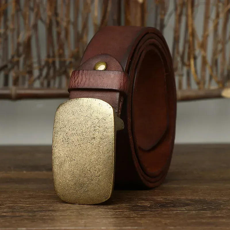 Vintage Brass & Cowhide Belt with Metal Buckle Durable brass buckle and genuine cowhide leather belt for a stylish look. Perfect for casual or form.
