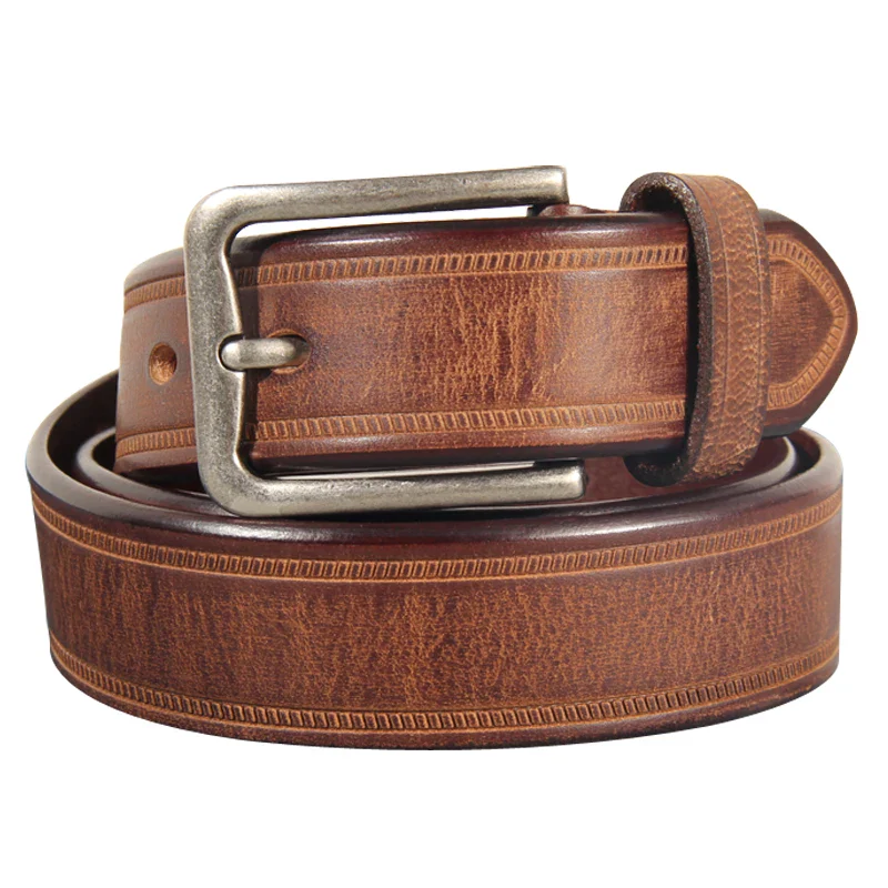 Leather Belt with Metal Buckle for Men and Women Leather belt with metal buckle, full-grain leather, stylish and durable accessory. Perfect for casua.