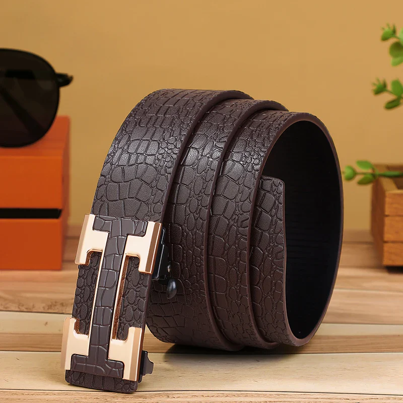 Leather Crocodile Pattern Belt with H Buckle – Hierarch Collection Elegant crocodile-embossed leather belt featuring a sleek H buckle, perfect for sophisticated style.
