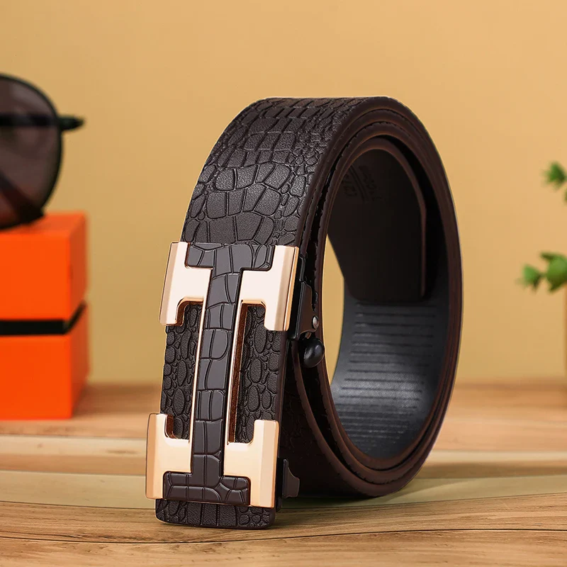 Crocodile Leather Belt with H Buckle Elegant crocodile pattern leather belt with H buckle for men.