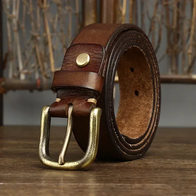 Men’s Leather Belt with Copper Buckle Full-grain leather belt with solid copper buckle for men.