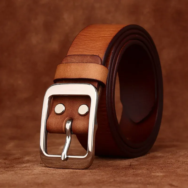 Leather Workwear Belt with Solid Buckle Durable cowhide leather workwear belt with thick strap and solid metal buckle.