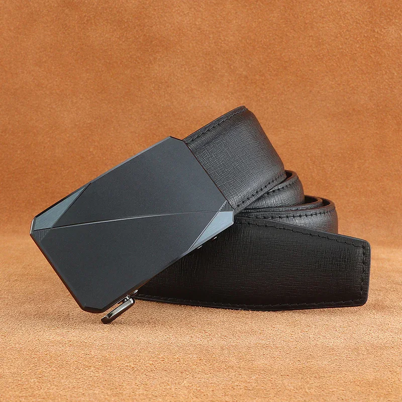 Sleek Hidden-Tail Leather Belt with Stealth-Fit Discreet leather belt featuring the innovative Hidden-Tail automatic buckle for seamless style.