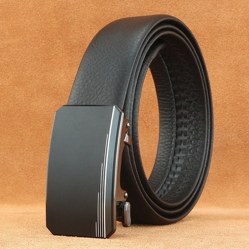 Leather Belt with Hidden-Tail Automatic Buckle Automatic leather belt with hidden tail for a sleek look.