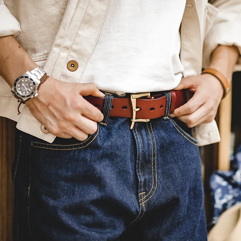 Men’s cow leather belt with pin buckle, high-quality retro fashion accessory. Men's cow leather belt with classic pin buckle, perfect for stylish outfits.