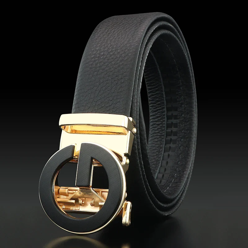 Black leather belt with a stylish gold and black letter G buckle, perfect for formal and casual wear. Black leather belt with a gold and black letter G buckle, ideal for men's formal and casual outfits.