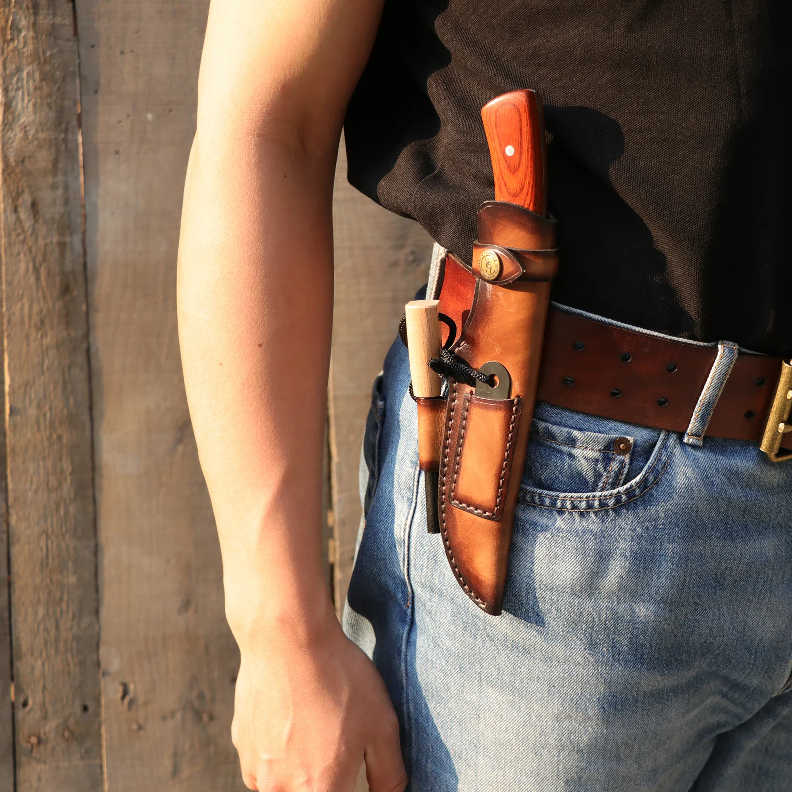 Leather Knife Sheath with Fire Starter Slot for Outdoor Bushcraft Leather knife sheath with fire starter slot, designed for outdoor bushcraft and camping. Durable and.
