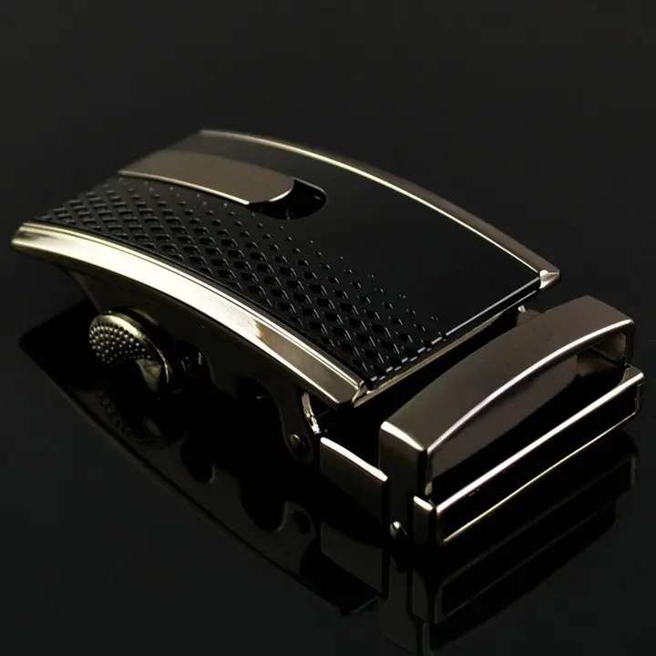Diamond Grid Gunmetal Ratchet Buckle — 35mm Raised Centre Bar, Zinc Alloy Diamond Grid Gunmetal Ratchet Buckle — 35mm Raised Centre Bar, Zinc Alloy