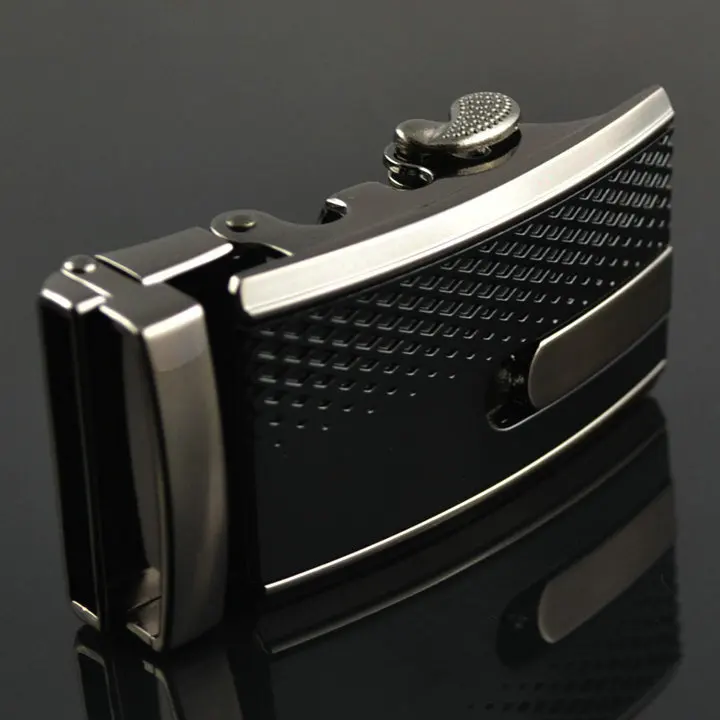 Diamond Grid Gunmetal Ratchet Buckle — 35mm Raised Centre Bar, Zinc Alloy Diamond Grid Gunmetal Ratchet Buckle — 35mm Raised Centre Bar, Zinc Alloy
