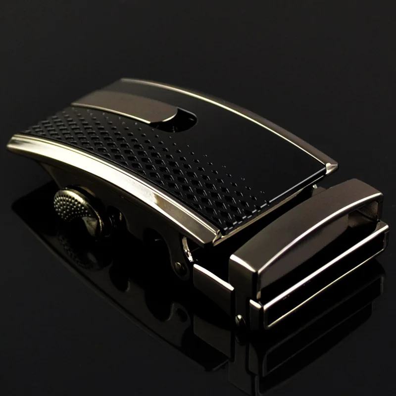 Diamond Grid Gunmetal Ratchet Buckle — 35mm Raised Centre Bar, Zinc Alloy Diamond Grid Gunmetal Ratchet Buckle — 35mm Raised Centre Bar, Zinc Alloy